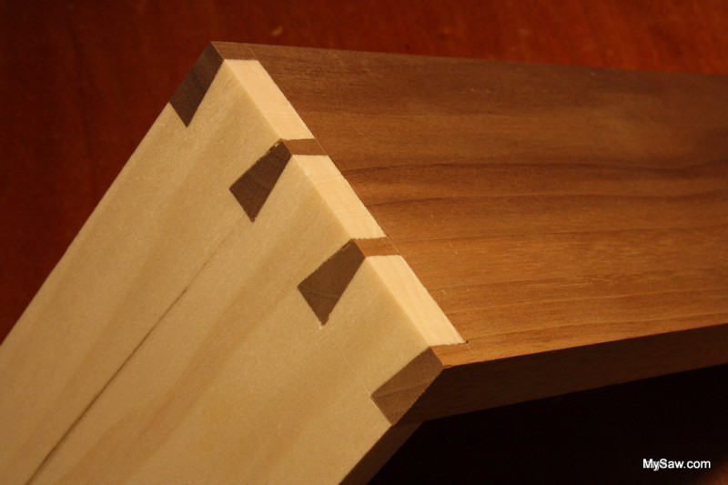 Dovetail with hand tools